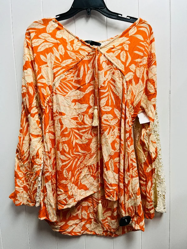 Top Long Sleeve By Clothes Mentor In Orange & White, Size: S Monochromatic Office Style