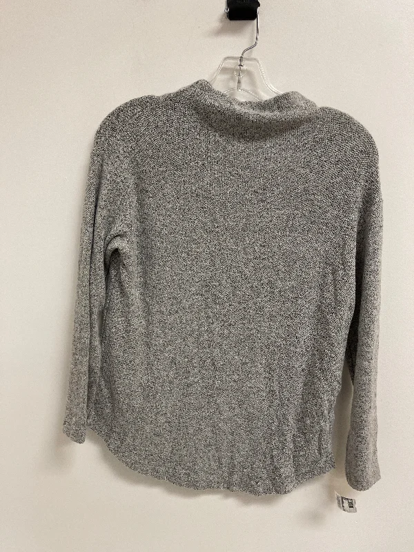 Top Long Sleeve By Old Navy In Grey, Size: S Athletic Men's High